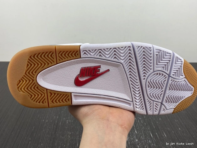 SB 4 Retro Jordan DR5415-104 0629